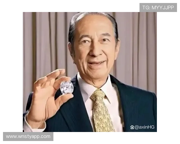 澳门哪个赌场是何鸿燊的，揭秘其在澳门博彩业中的商业帝国布局